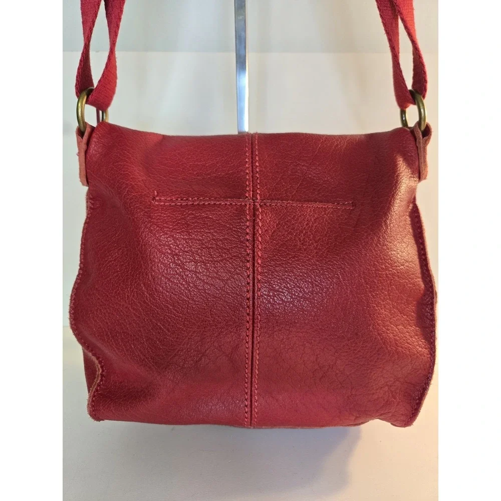 The Sak Silverlake Red Studded Leather Crossbody Shoulder Bag Purse Zip Lined